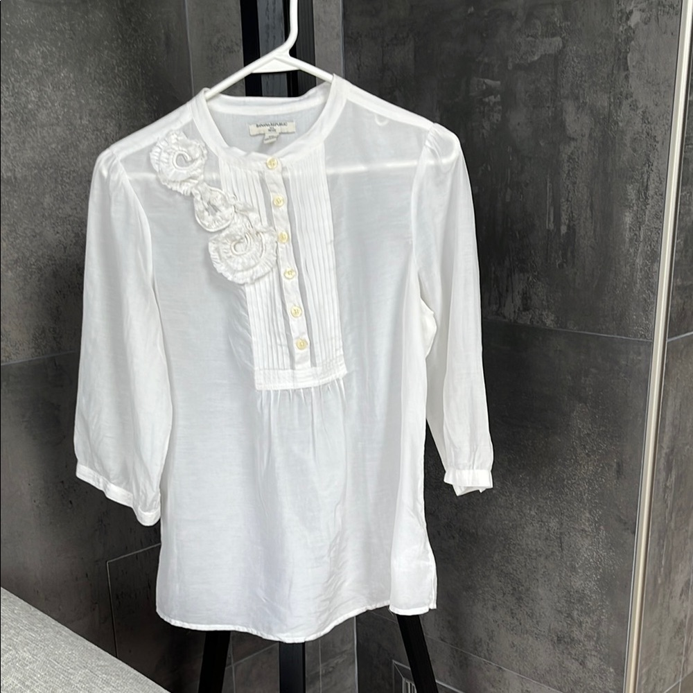 Banana Republic White Blouse size Petite Medium